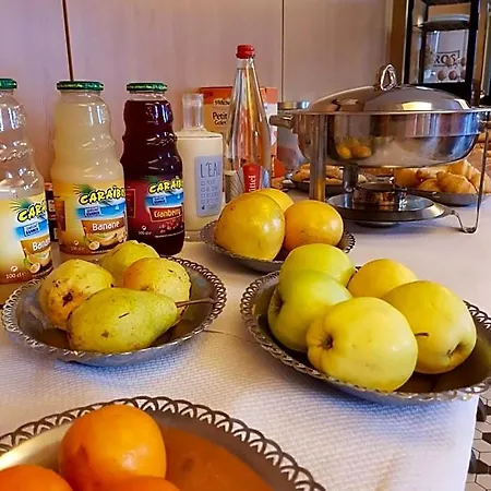 Ξενοδοχείο Logis - Chateau De La Motte - & Restaurant Liessies