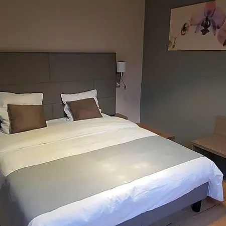Logis - Chateau De La Motte - & Restaurant 3* Liessies