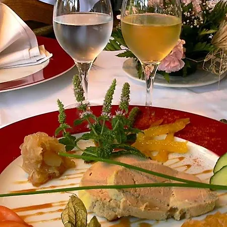 Logis - Chateau De La Motte - & Restaurant Ξενοδοχείο Liessies