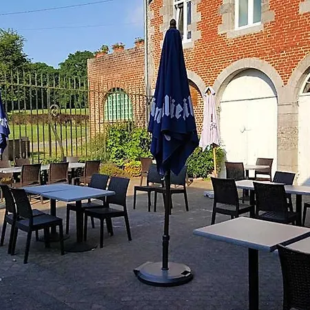 Ξενοδοχείο Logis - Chateau De La Motte - & Restaurant 3*