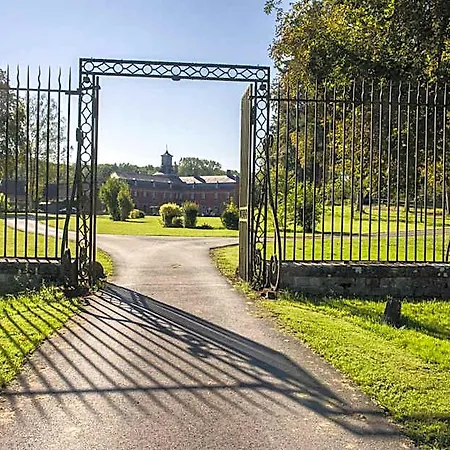 Logis - Chateau De La Motte - & Restaurant Ξενοδοχείο Liessies