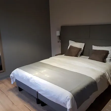 Hotel Château De La Motte 3*
