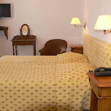Chateau De La Motte 3*