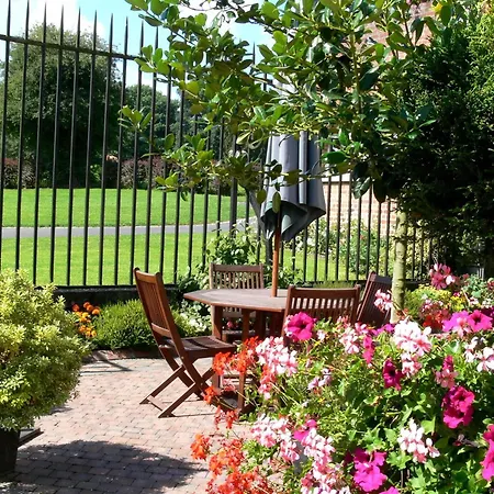 Hotel Logis - Chateau De La Motte - & Restaurant