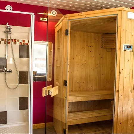 Logis - Chateau De La Motte - & Restaurant 3* Liessies