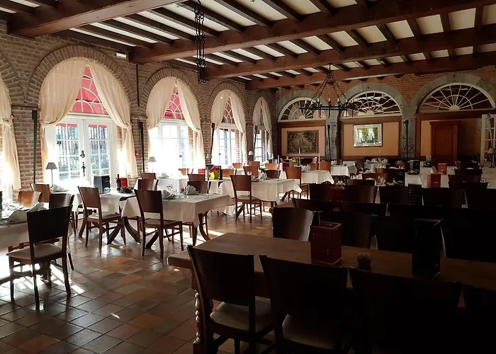 Logis - Chateau De La Motte - & Restaurant
