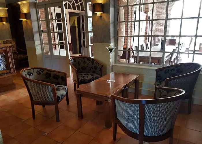 Logis - Chateau De La Motte - & Restaurant Liessies