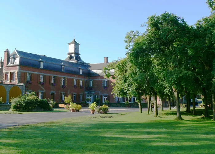 Logis - Chateau De La Motte - & Restaurant Hotel